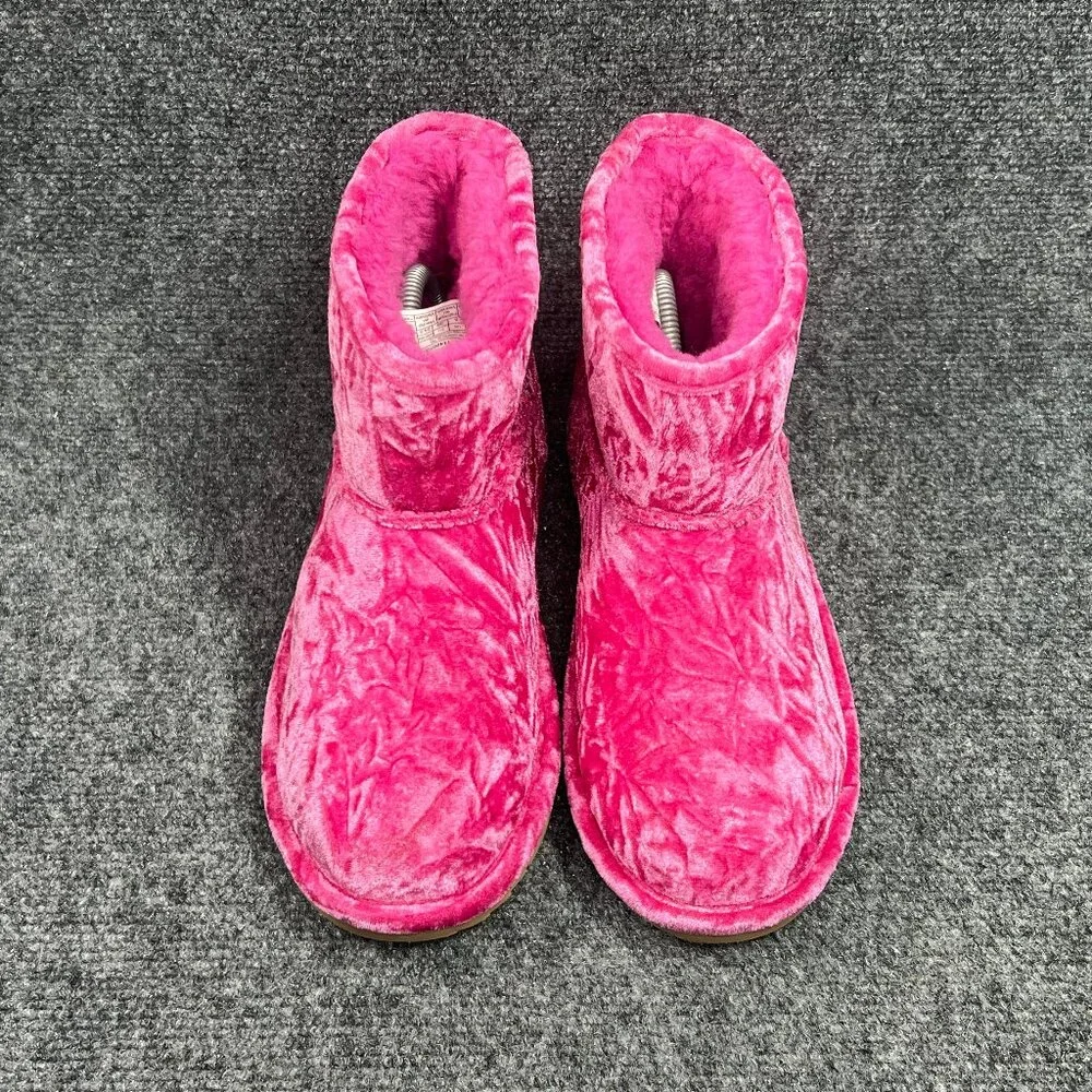 UGG Classic Mini II Velvet Boots Girls Size 6 Hot Pink Short Snow Winter Pull On